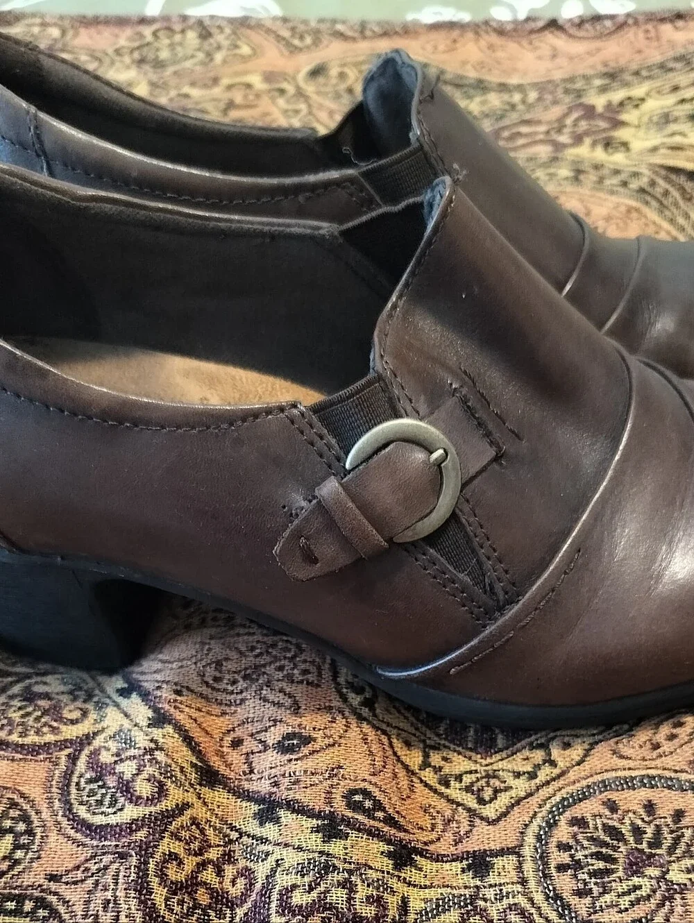 Earth Origins Women's 9m McLean Brown Leather Comfort Shooties Heeled Booties